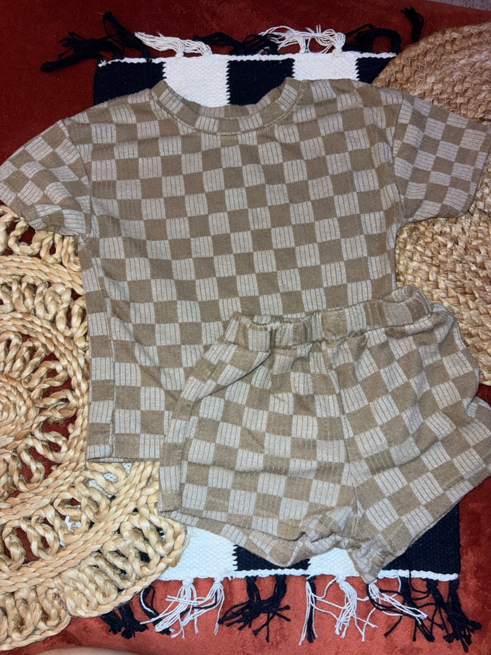 Girls Beige Checkered Knit shorts set